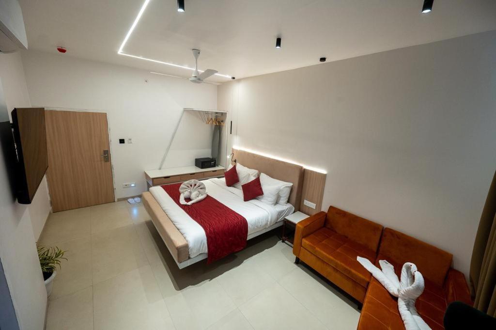 Banaras Grand Hotel 3*