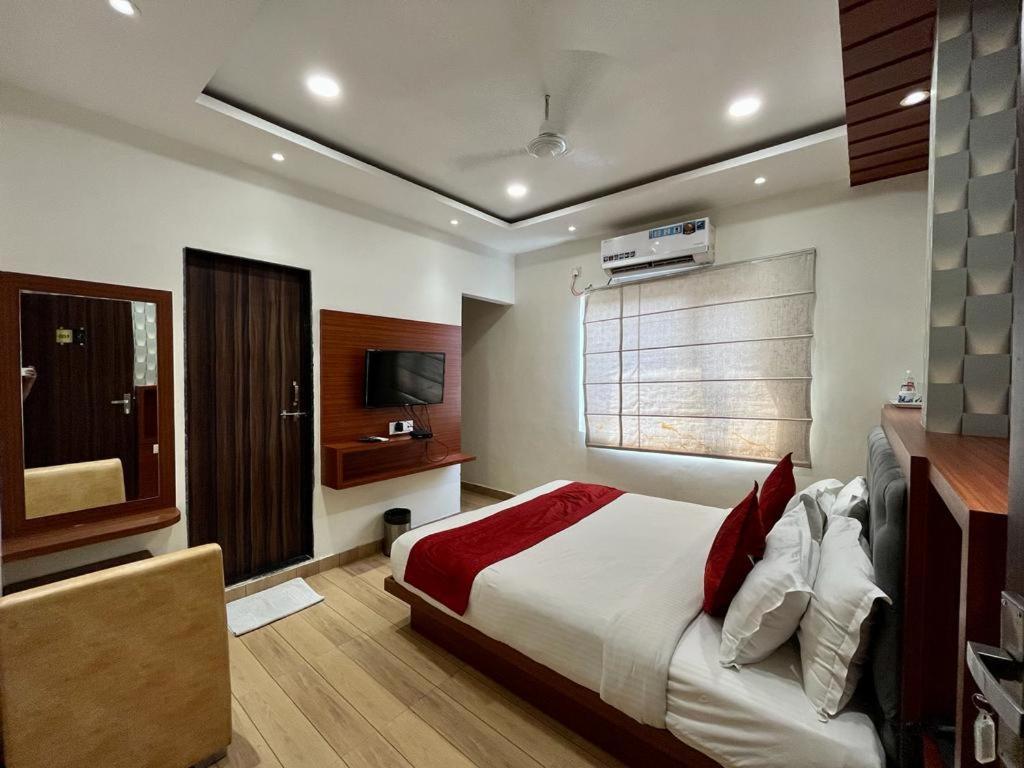 Banaras Grand Hotel Varanasi